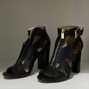 Michael Kors 4” Black High Heels 7m Gold Zipper